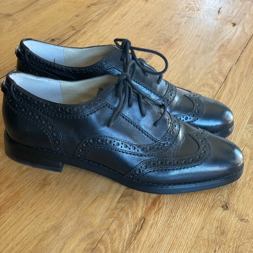 MICHAEL Michael Kors Black Leather Brogue Lace-Up Flats